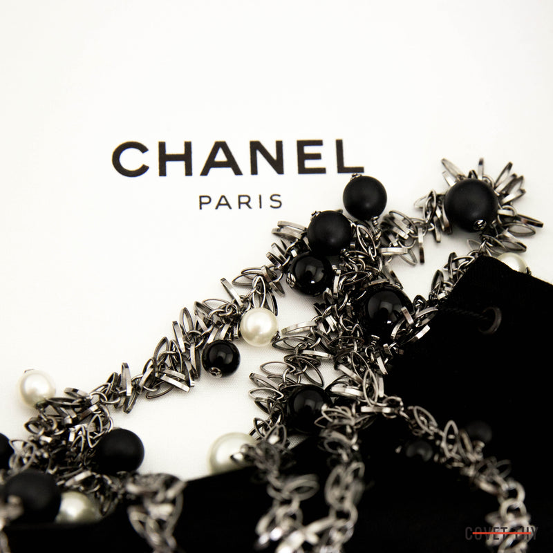 DECADES INC.: More Chanel for the Holidays!